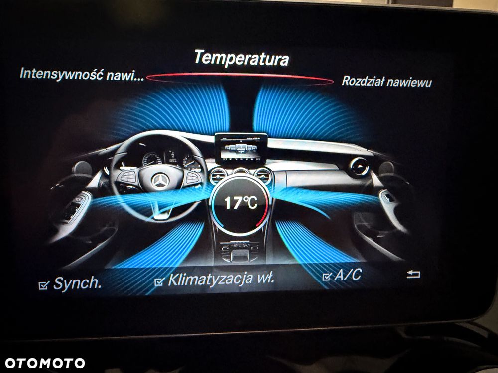 Mercedes-Benz Klasa C 220 d 4-Matic 9G-TRONIC - 28