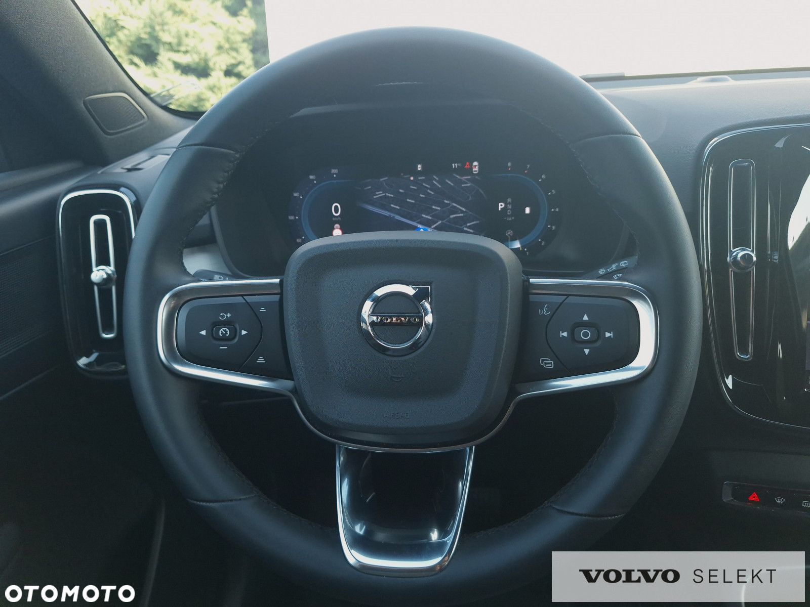 Volvo XC 40 - 18