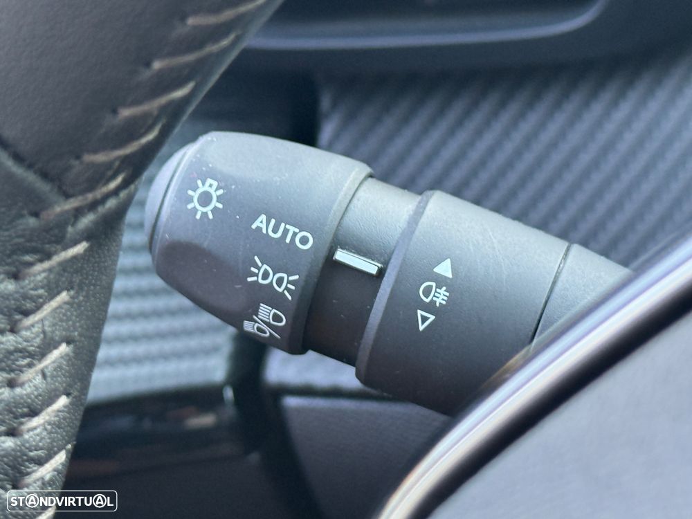 Peugeot 208 1.5 BlueHDi Active Business Pack - 29
