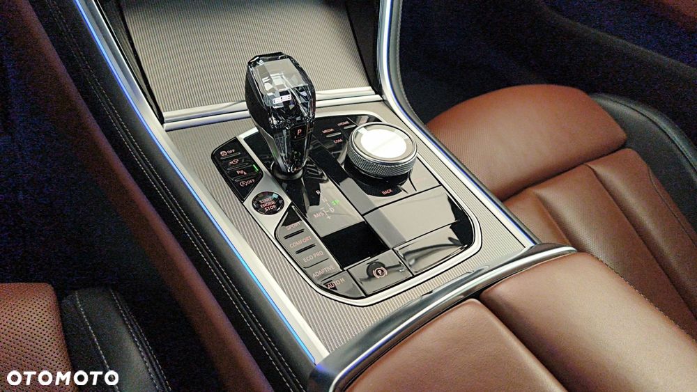 BMW Seria 8 M850i xDrive - 18