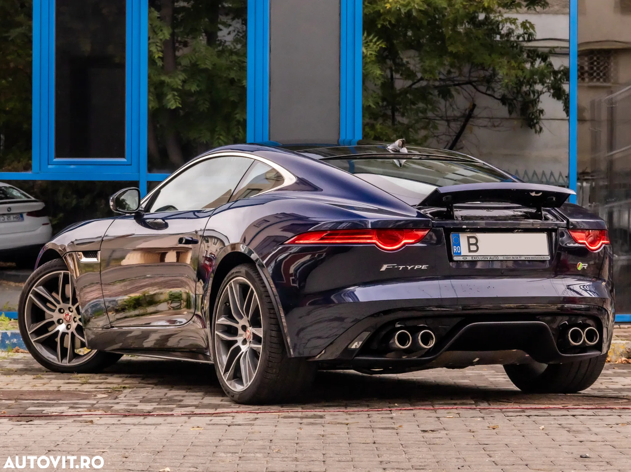 Jaguar F-Type V8 S - 4
