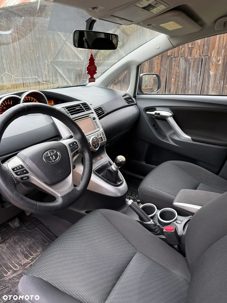 Toyota Verso 1.8 7-Sitzer Life - 11