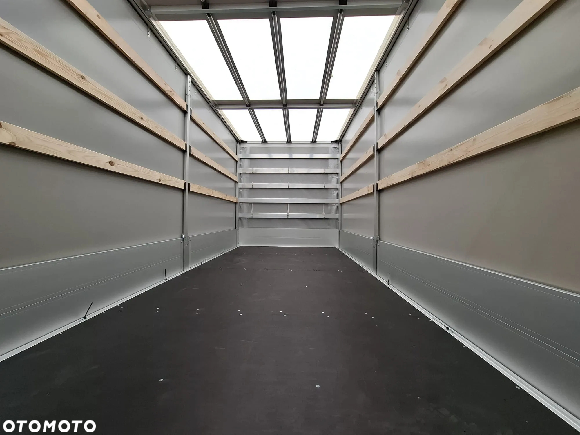 Volkswagen CRAFTER 35 - 9