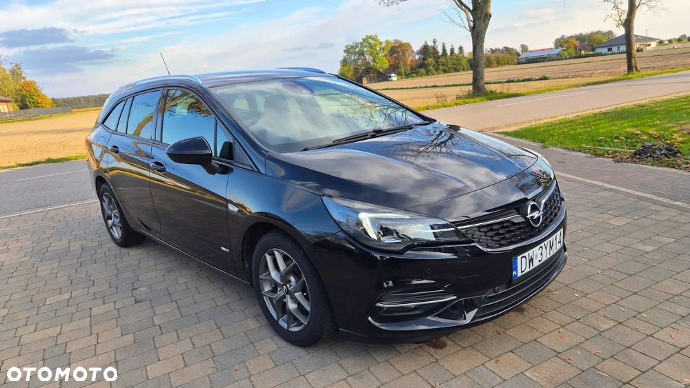 Opel Astra 2022 photo 3