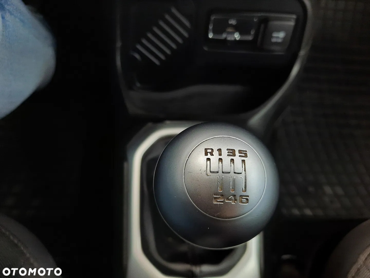 Jeep Renegade 1.4 MultiAir Limited FWD S&S - 36