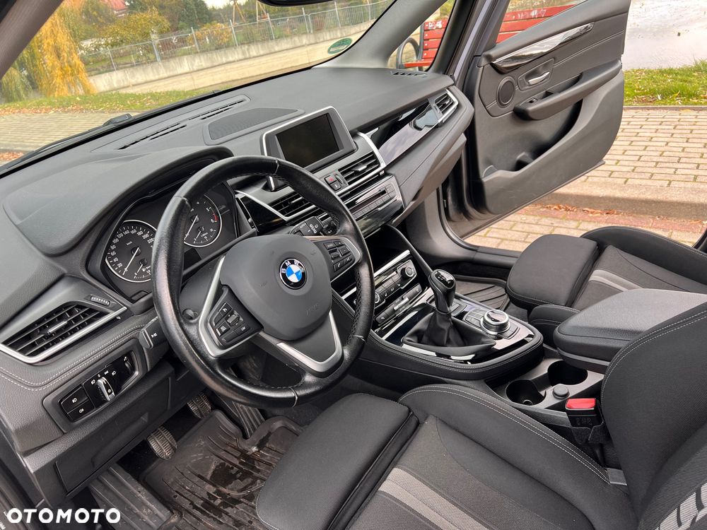 BMW Seria 2 218d Active Tourer Sport Line - 3