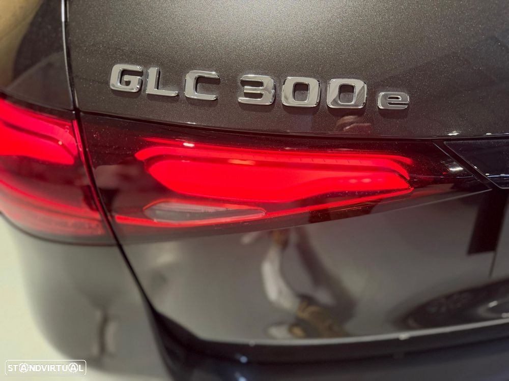 Mercedes-Benz GLC 300 e 4Matic - 29