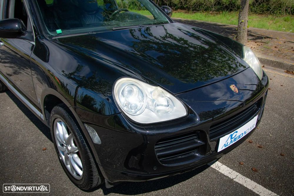 Porsche Cayenne Turbo - 45