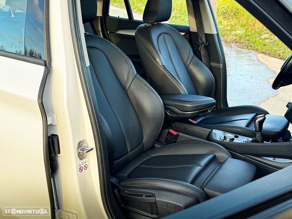 BMW X1 16 d sDrive - 12