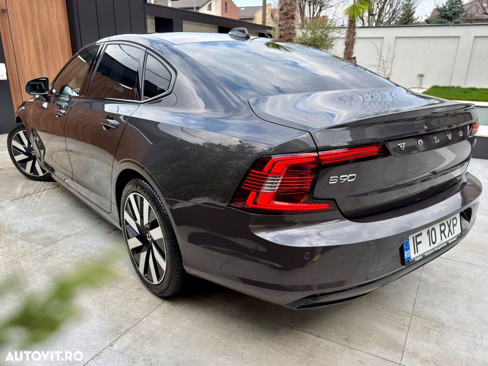 Volvo S90 Recharge T8 AWD Core - 33