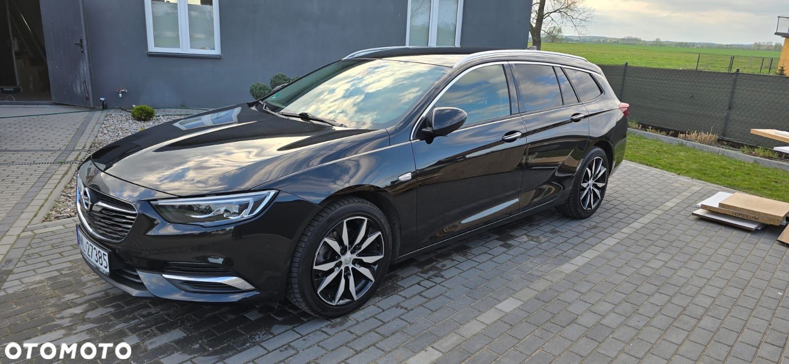 Opel Insignia - 1