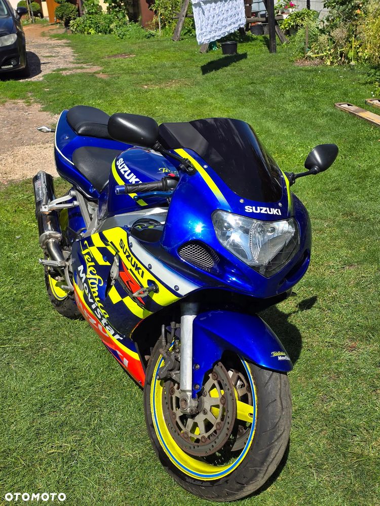 Suzuki GSX-R - 6