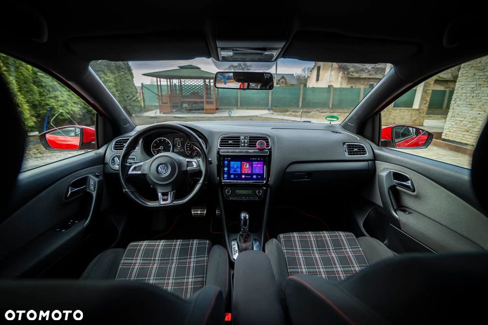 Volkswagen Polo - 12