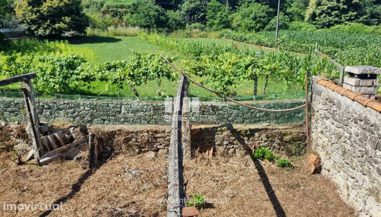 Moradia em pedra para recuperar para venda, Cristelo, Caminha - Grande imagem: 5/13
