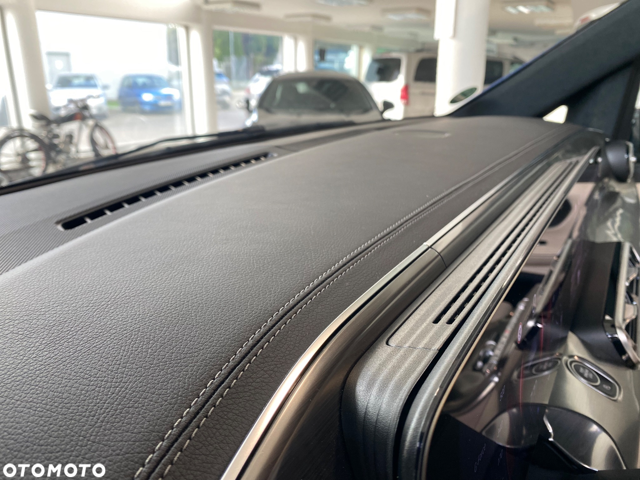 Mercedes-Benz Klasa V 300 d 4-Matic 9G-Tronic Exclusive (d³ugi) - 28