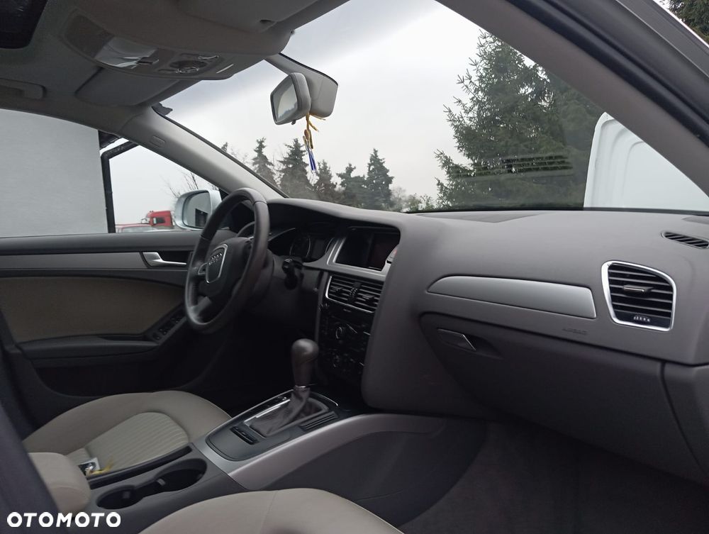 Audi A4 Avant - 11