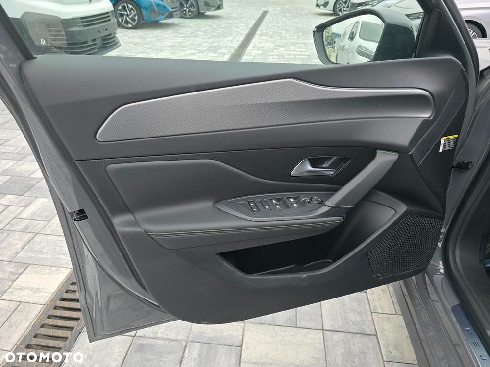 Peugeot 308 - 10