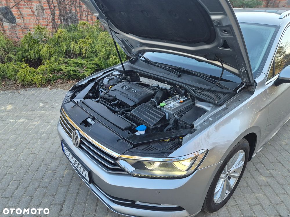 Volkswagen Passat 1.8 TSI (BlueMotion Technology) DSG Highline - 34