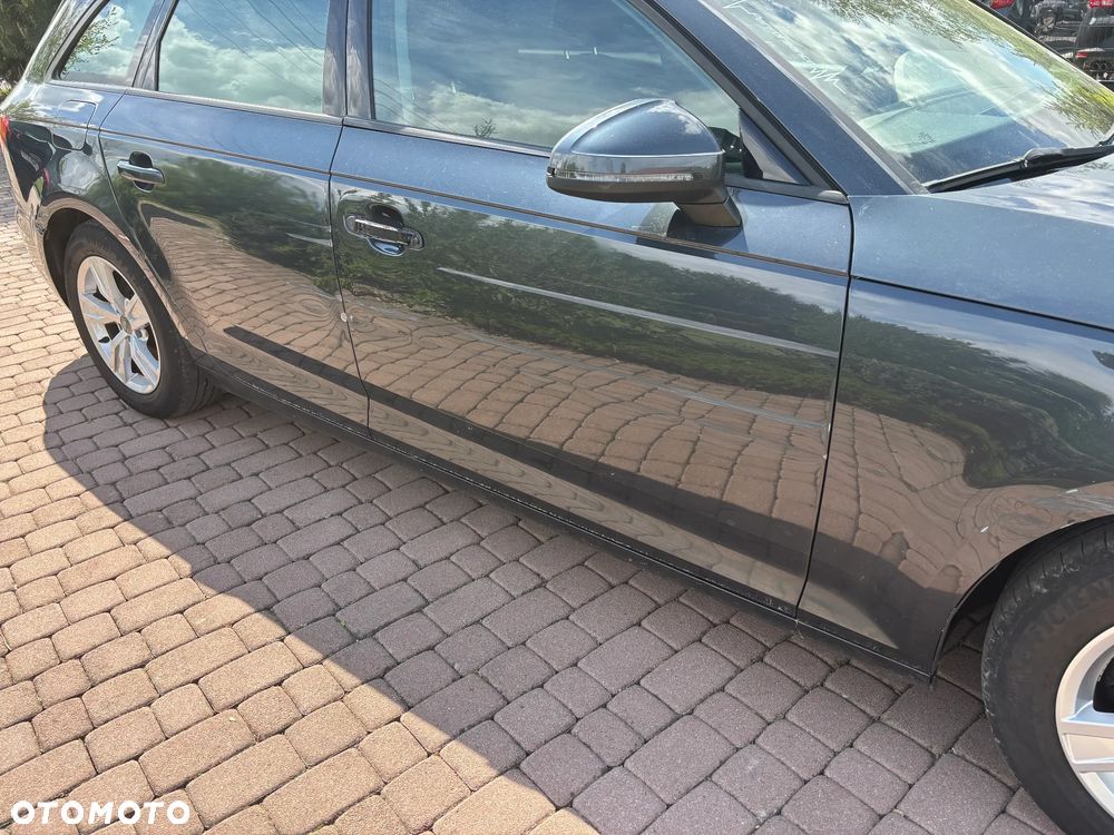 Audi A4 Avant 2.0 TDI DPF clean diesel Attraction - 13