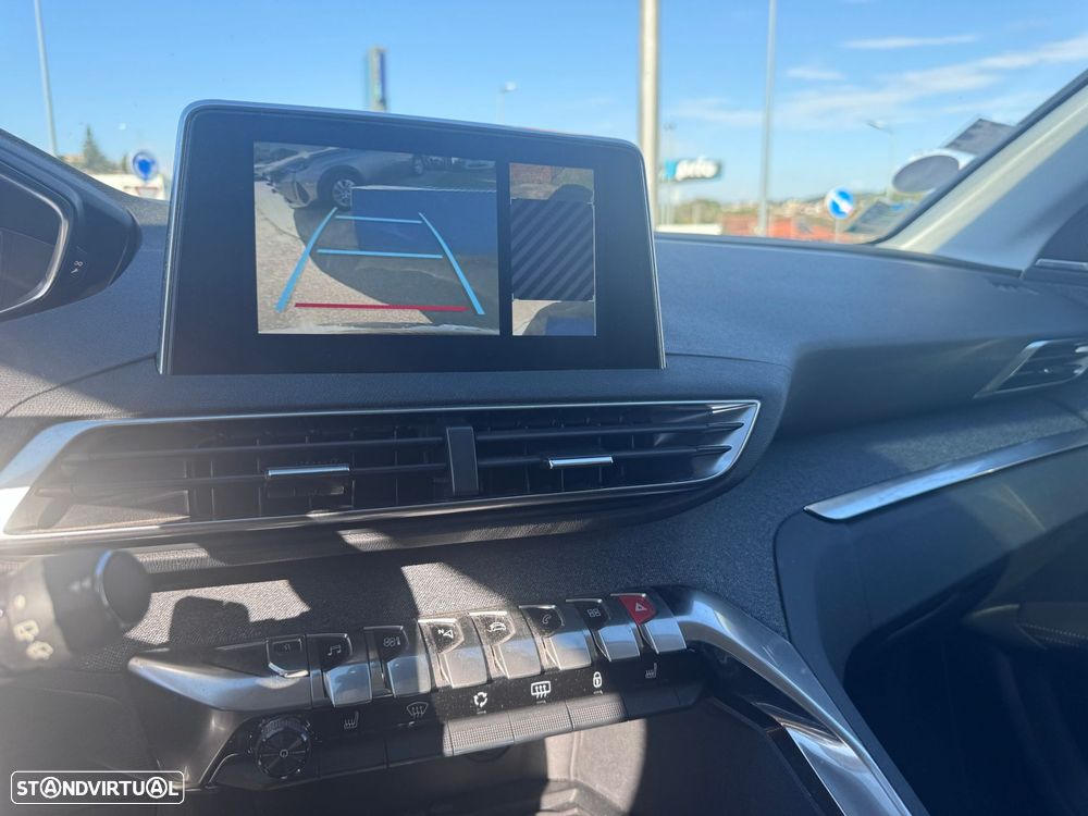 Peugeot 3008 1.2 PureTech Allure EAT8 - 16