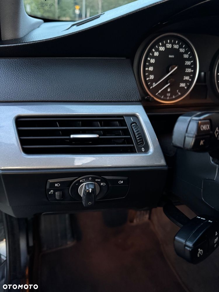 BMW Seria 5 - 16