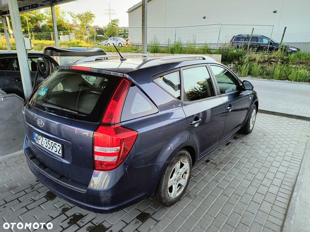 Kia Ceed - 5