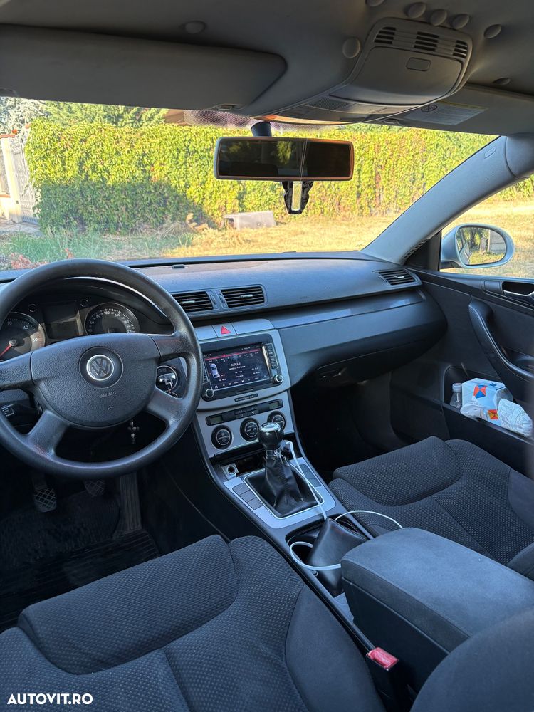 Volkswagen Passat - 5