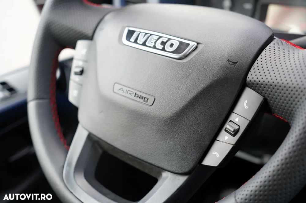 Iveco DAILY 35-140 / 4.3 M CONTAINER / HI-MATIC / TWIN - 28