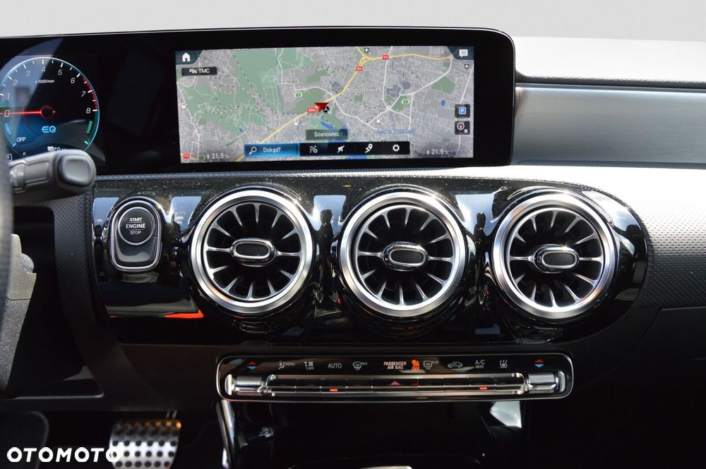 Mercedes-Benz CLA - 16