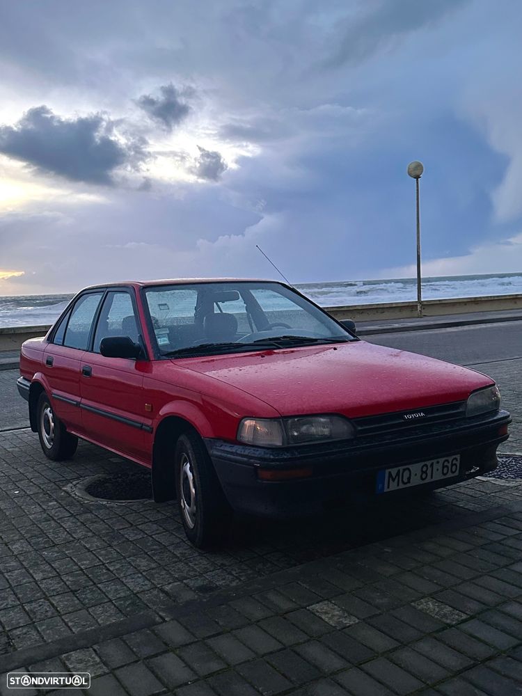 Toyota Corolla Sedan 1.3 - 1