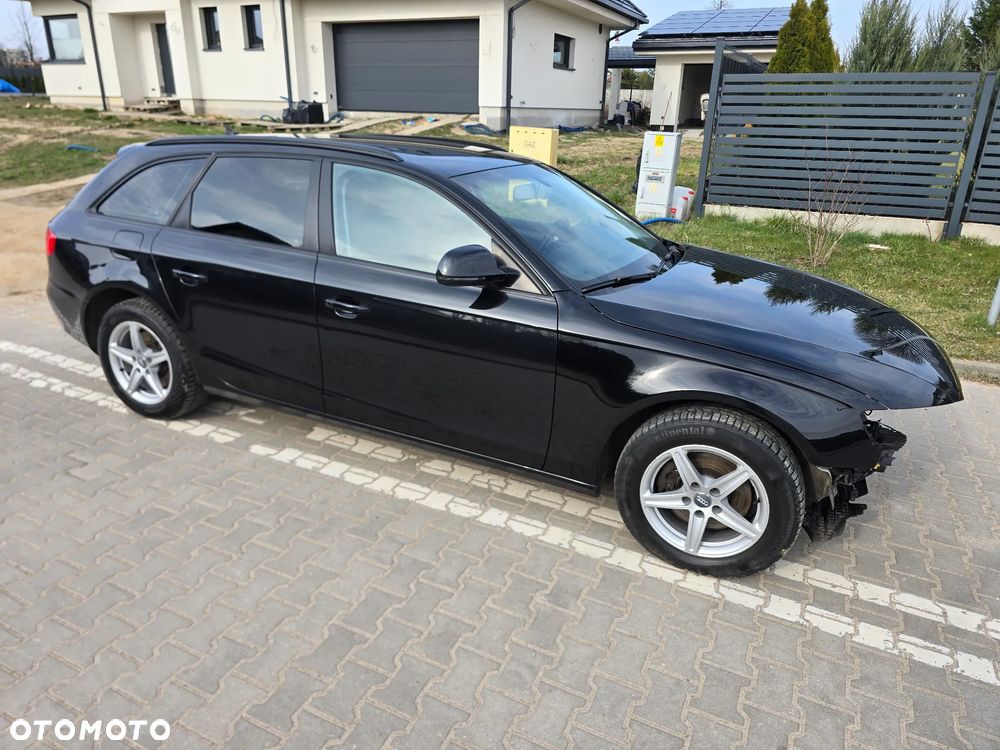Audi A4 Avant 2.0 TDI - 24