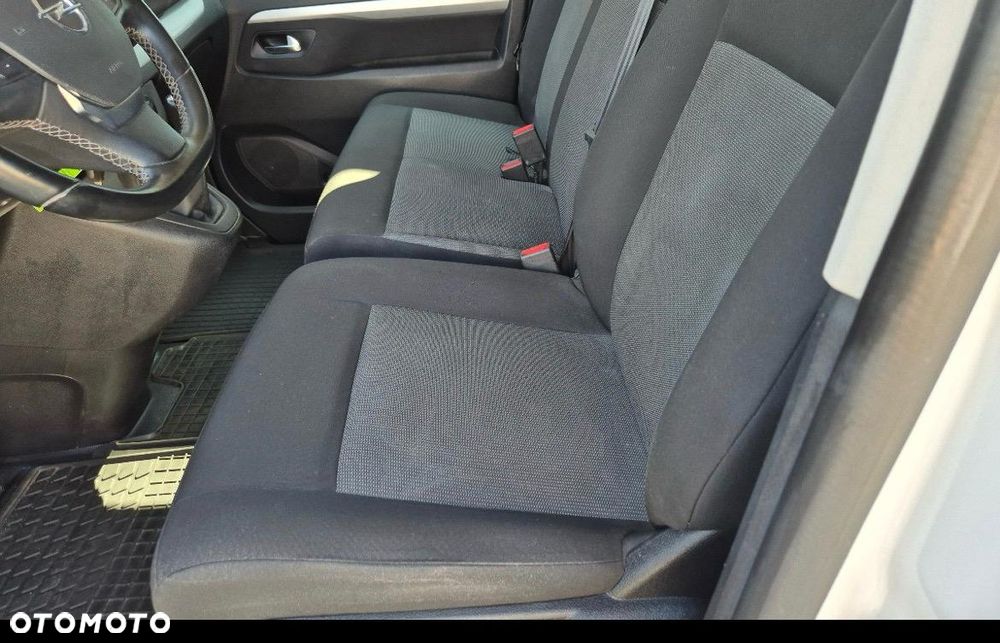 Opel Vivaro - 17