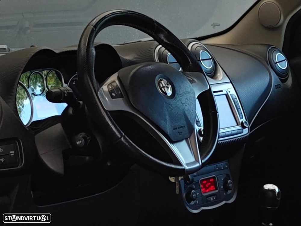 Alfa Romeo MiTo - 32