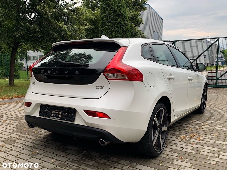 Volvo V40 - 15