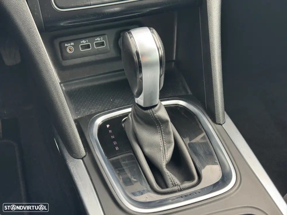 Renault Mégane Sport Tourer 1.6 E-Tech Plug-In Hybrid Techno - 22