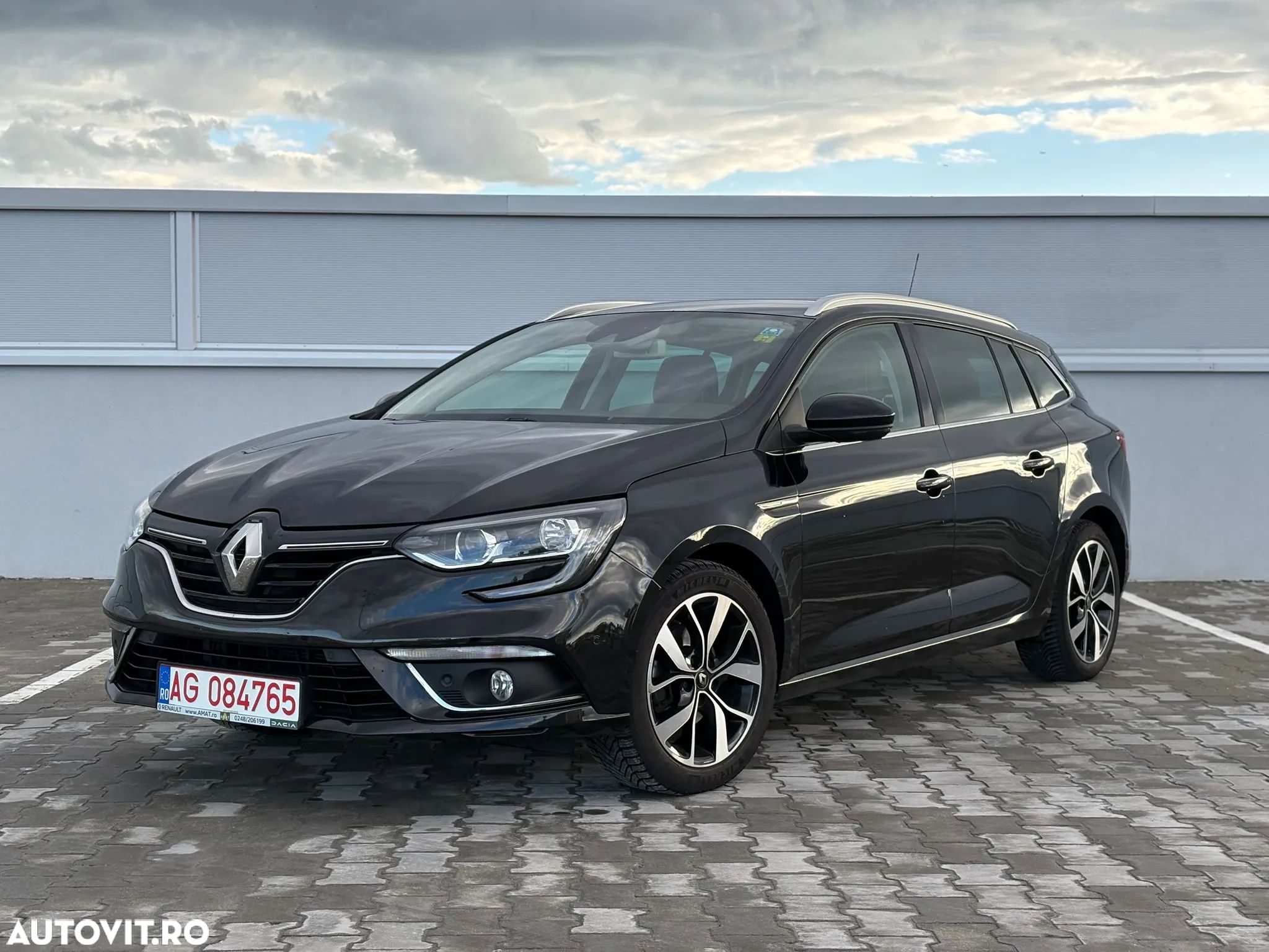 Renault Megane TCE 140 GPF Intens - 1