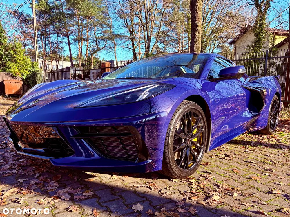 Chevrolet Corvette - 4