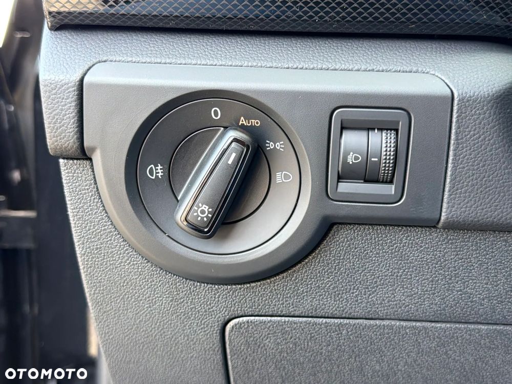 Volkswagen T-Cross 1.0 TSI Life Plus - 24