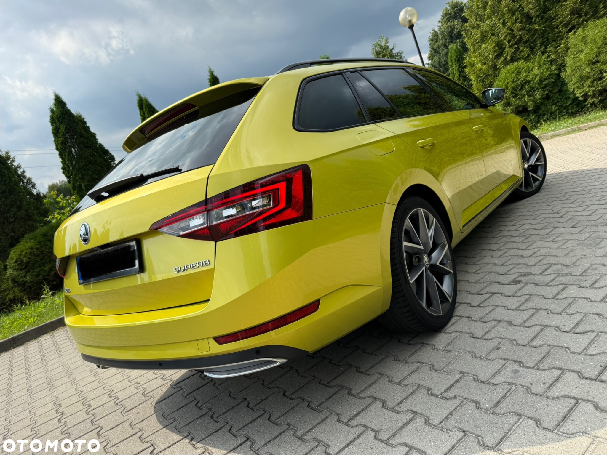 Skoda Superb 2.0 TDI Sportline - 3