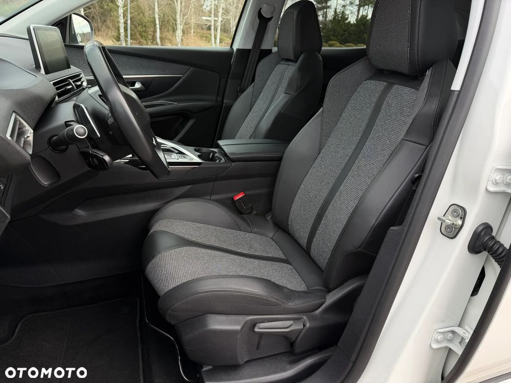 Peugeot 3008 1.6 PureTech GPF Allure S&S EAT8 - 14