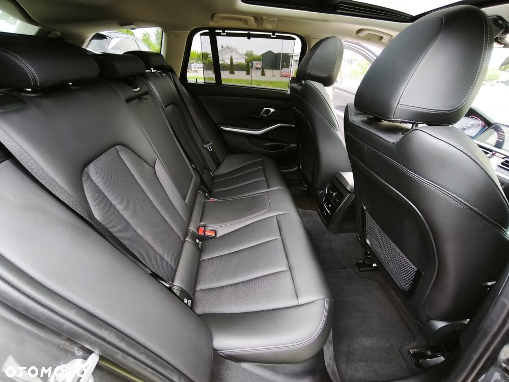 BMW Seria 3 - 8