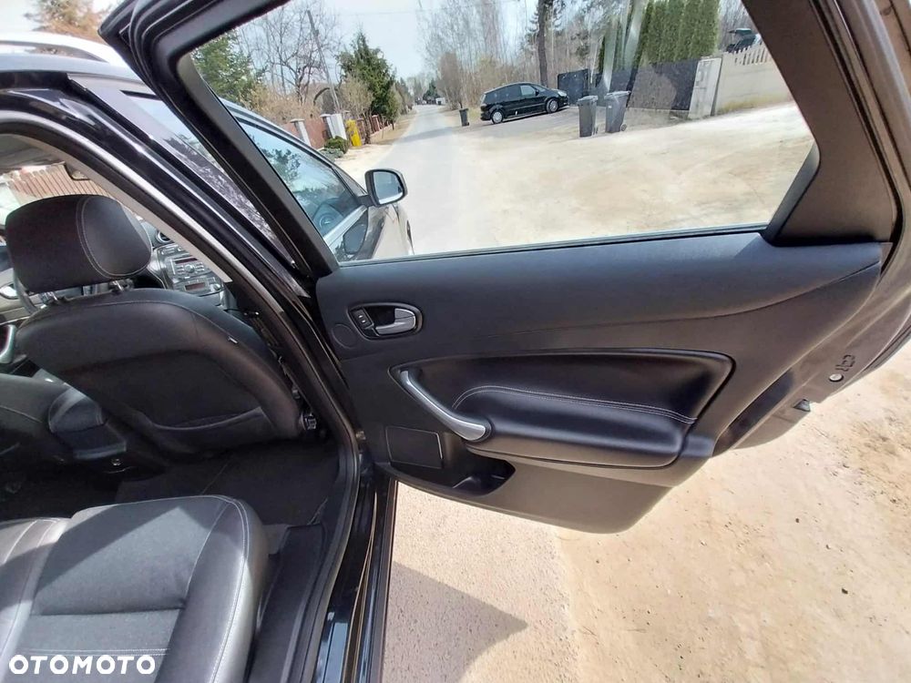 Ford Mondeo 2.0 TDCi Titanium - 31