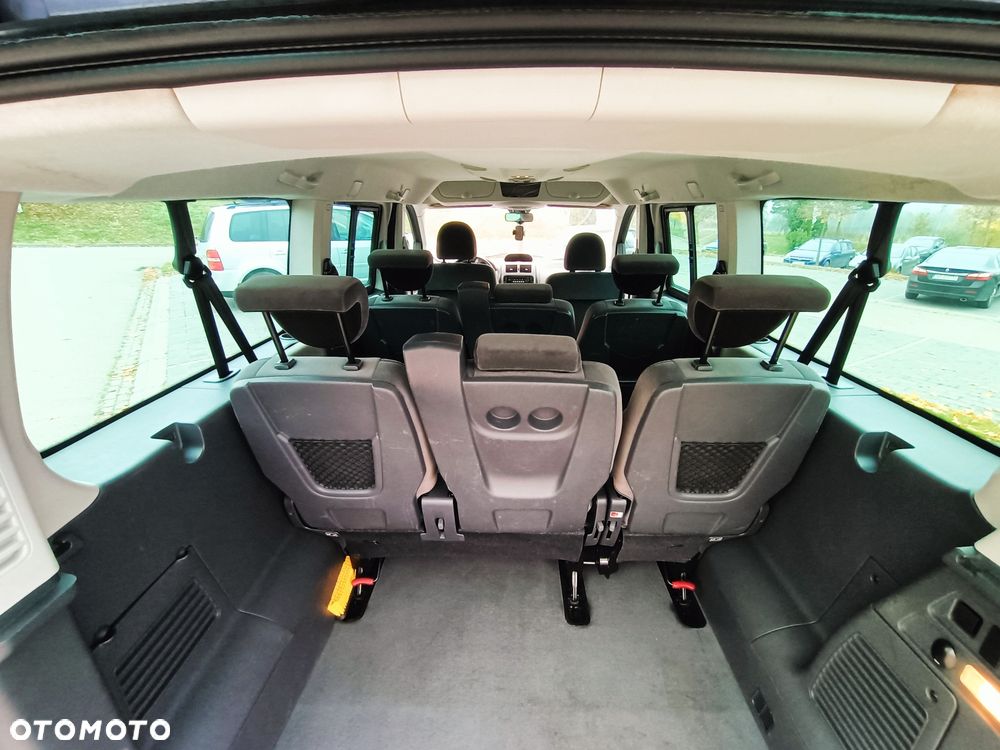 Peugeot Expert - 8