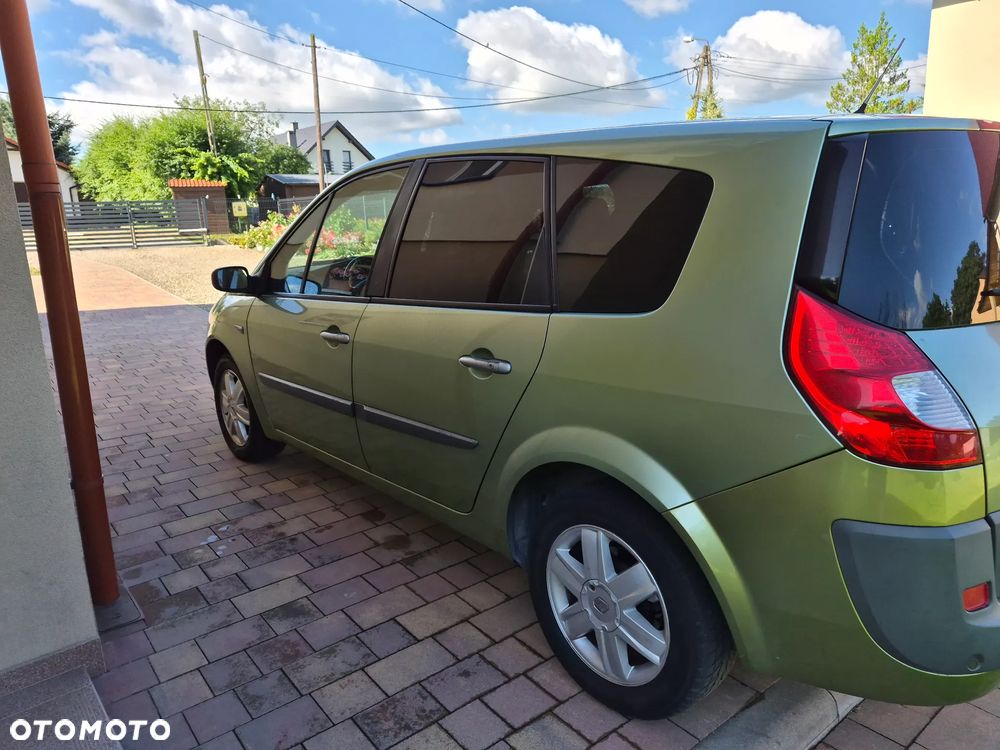 Renault Scenic 1.6 16V Confort Dynamique - 4