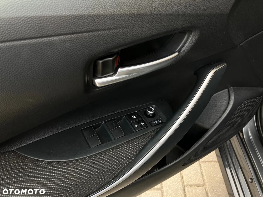 Toyota Corolla 1.8 Hybrid Comfort - 32