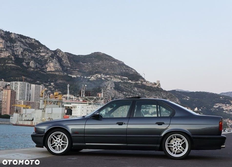 4x Felgi 17 m.in. do BMW 3 E36 E46 E90 E91 E92 5 M5 E34 E39 E60 7 E32 E38 Styling 37 - FBX121 (B2055 - 5