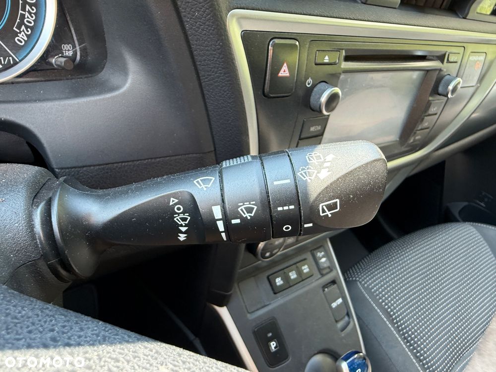 Toyota Auris Hybrid 135 Premium - 29