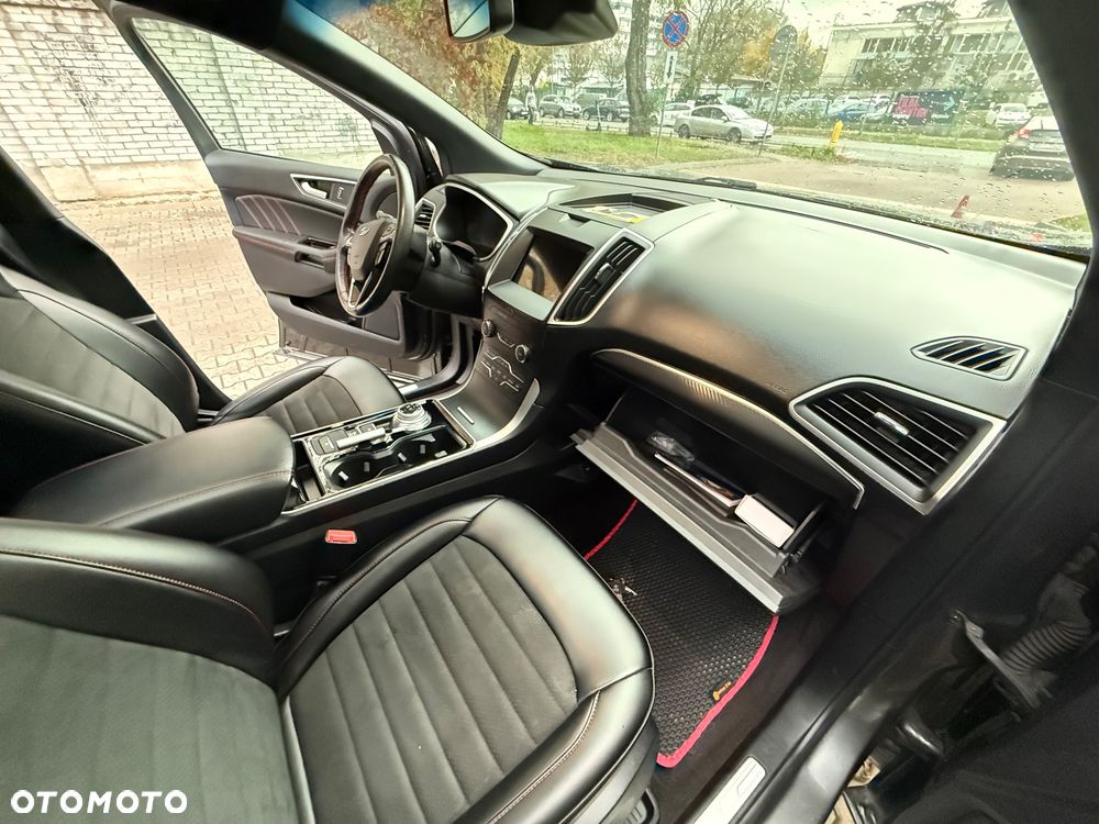 Ford Edge - 40