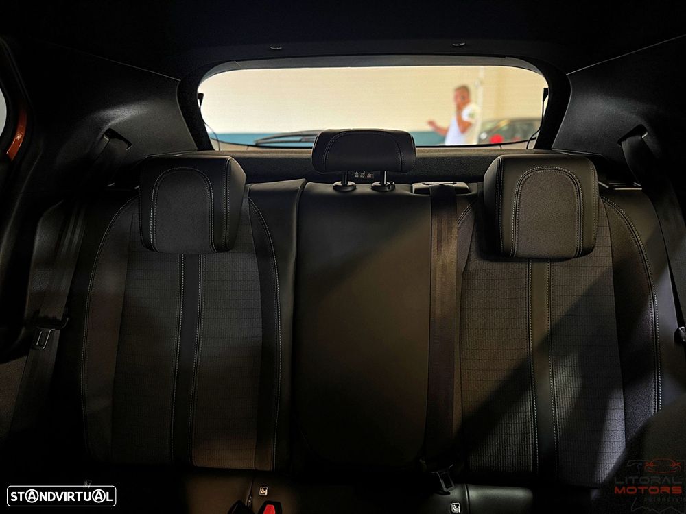 Peugeot 2008 1.2 PureTech Allure Pack - 36