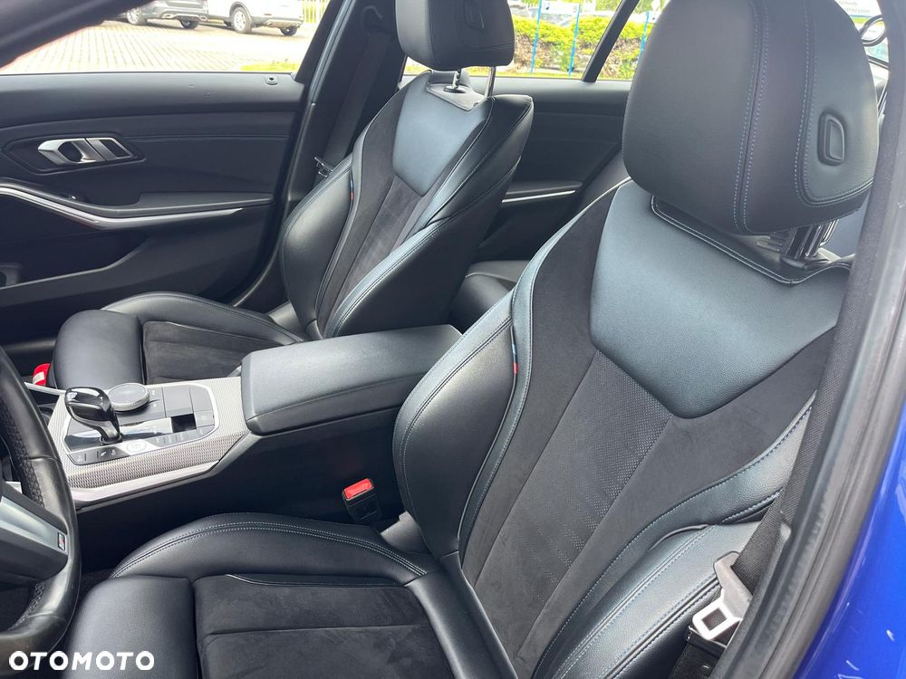 BMW Seria 3 330i M Sport sport - 18